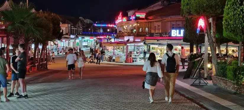 Hisarönü (Ölüdeniz Gece Hayatı ve Çarşısı) - 4