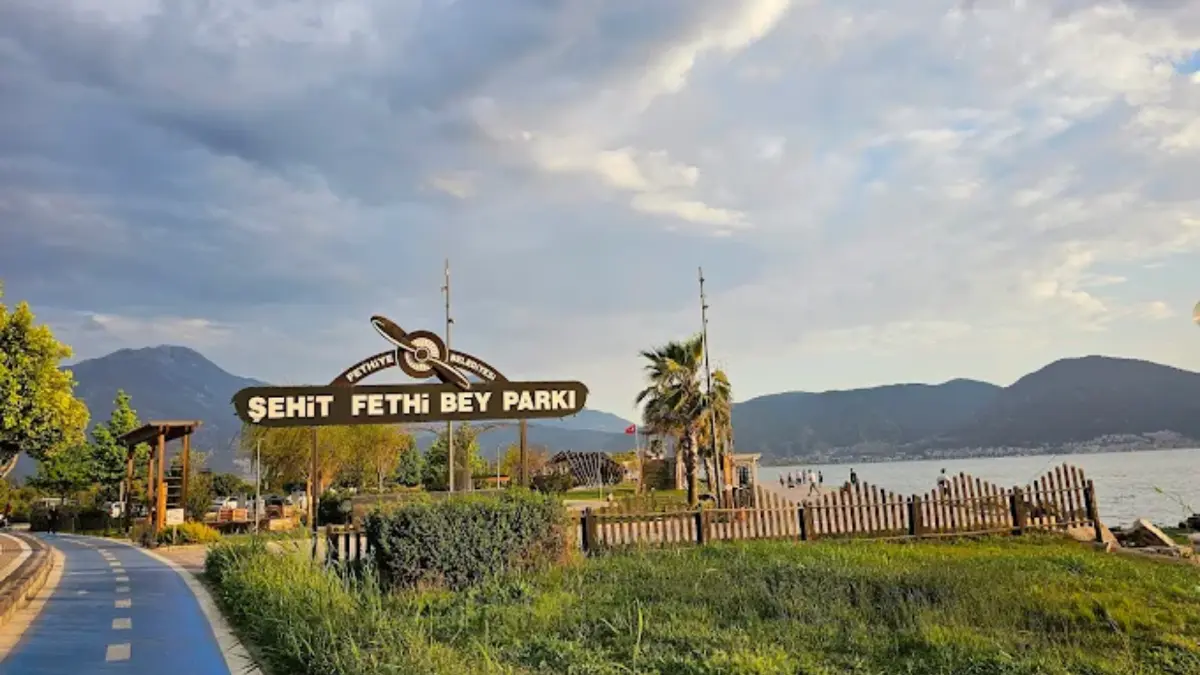 Şehit Fethi Bey Parkı - 2